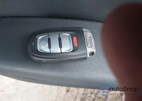 2010 Audi A4 2.0T Premium z USA, uszkodzony, nr VIN WAUEFAFL2AN059046